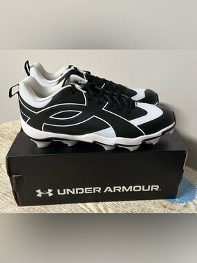 Under Armour Men’s BLK/WHT UA Leadoff Icon Low Rim Cleat